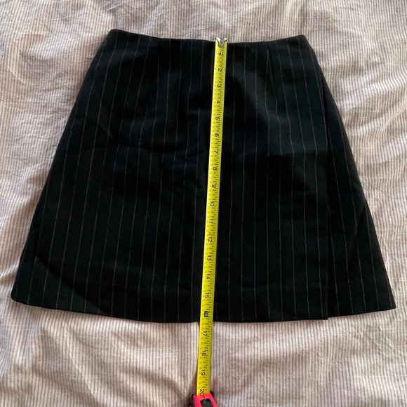 Vintage pinstriped mini skirt - Picture 7 of 8